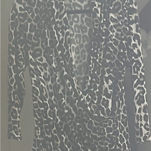 CHAUS - Picture 6 of 6